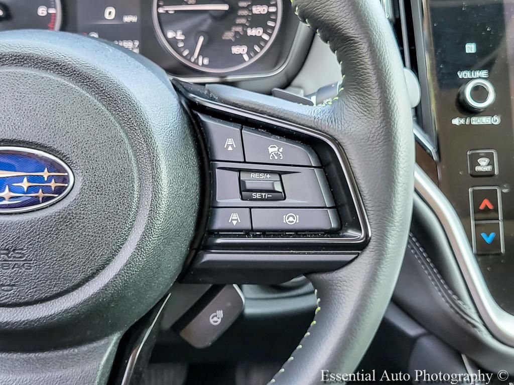 Certified 2025 Subaru Outback Onyx Edition AWD/4WD image 17