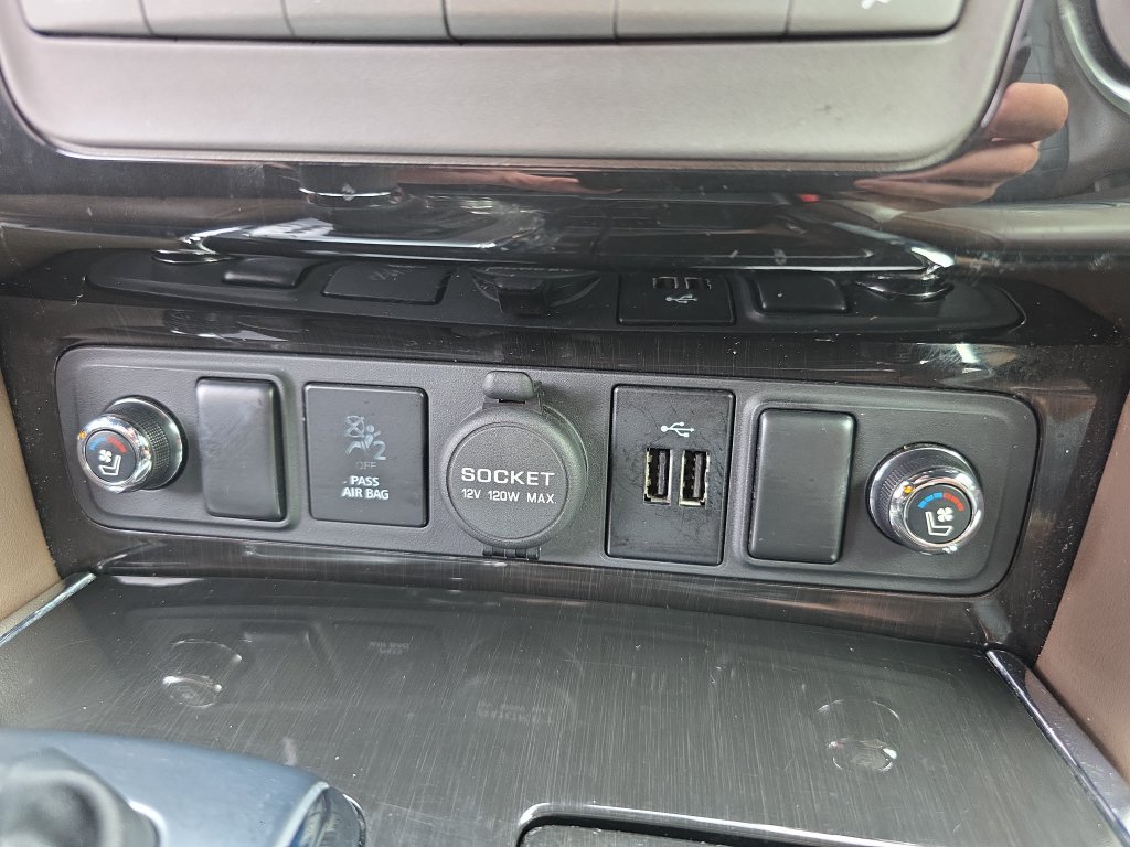 Used 2018 Nissan Armada Platinum w/ Captain Seat Package AWD/4WD image 39