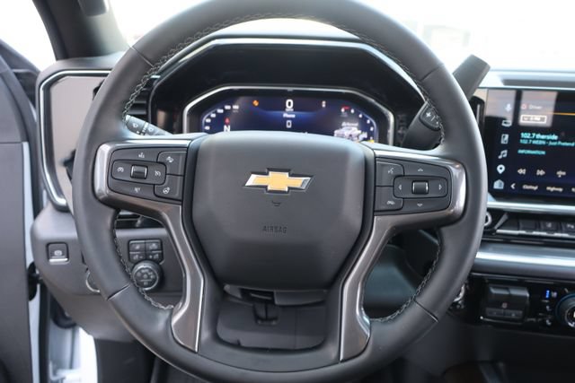 Used 2026 Chevrolet Silverado 2500 High Country w/ High Country Premium Package AWD/4WD image 22