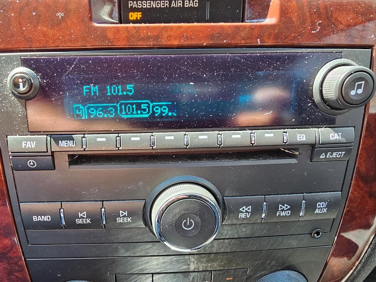 Used 2010 Chevrolet Impala LT w/ Luxury Edition Package FWD image 36