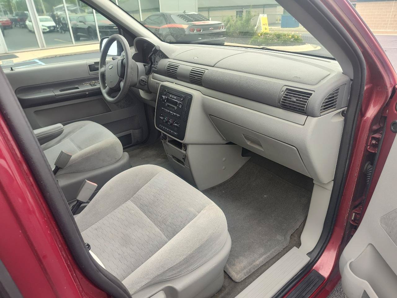 Used 2005 Ford Freestar SE FWD image 13