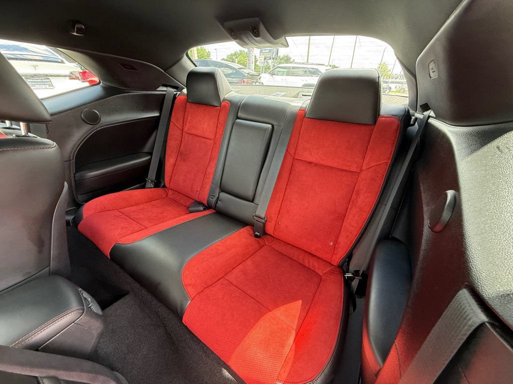 Used 2022 Dodge Challenger R/T Scat Pack RWD image 28