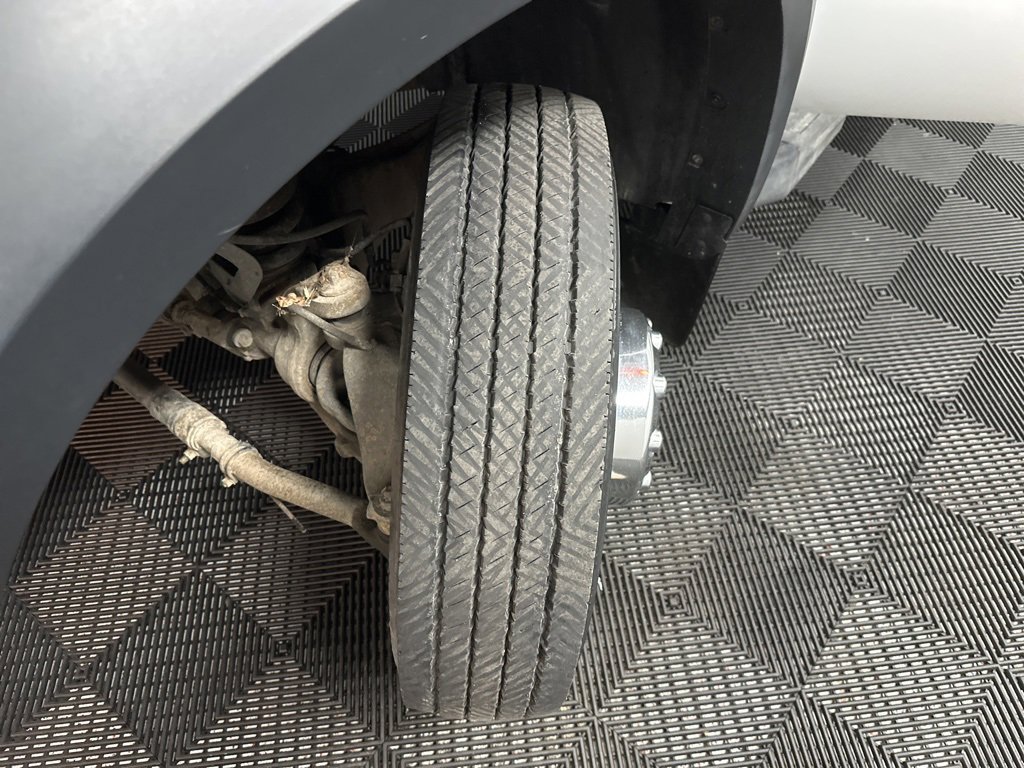 Used 2008 Ford F550 4x4 Crew Cab Super Duty image 34