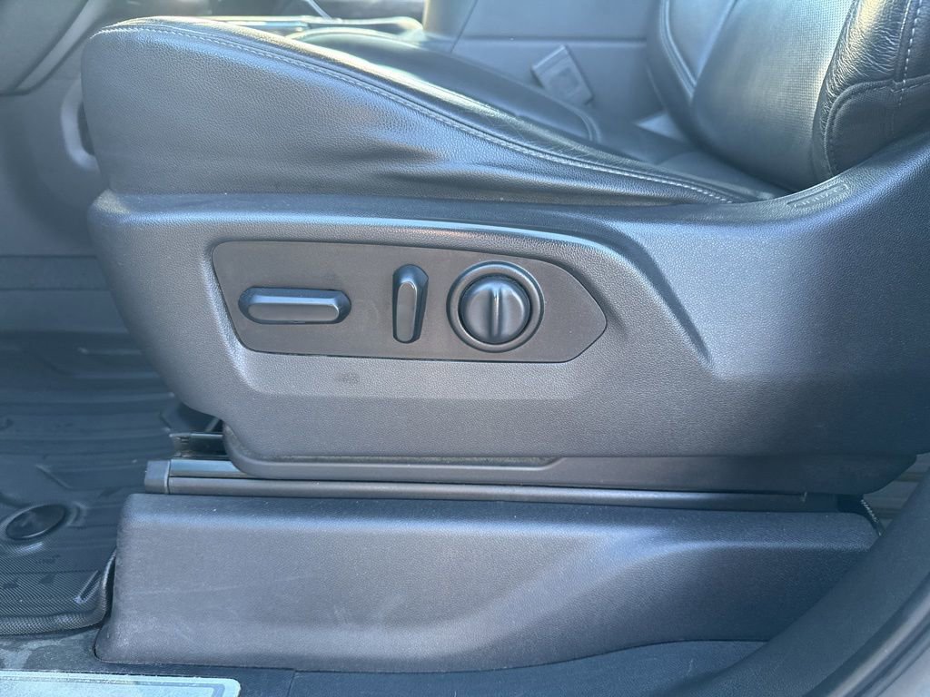 Used 2020 Chevrolet Silverado 1500 LTZ w/ LTZ Plus Package image 16