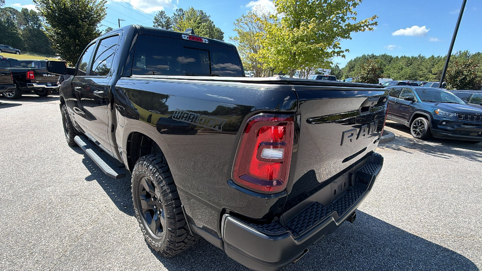 Used 2025 RAM 1500 Warlock AWD/4WD image 10