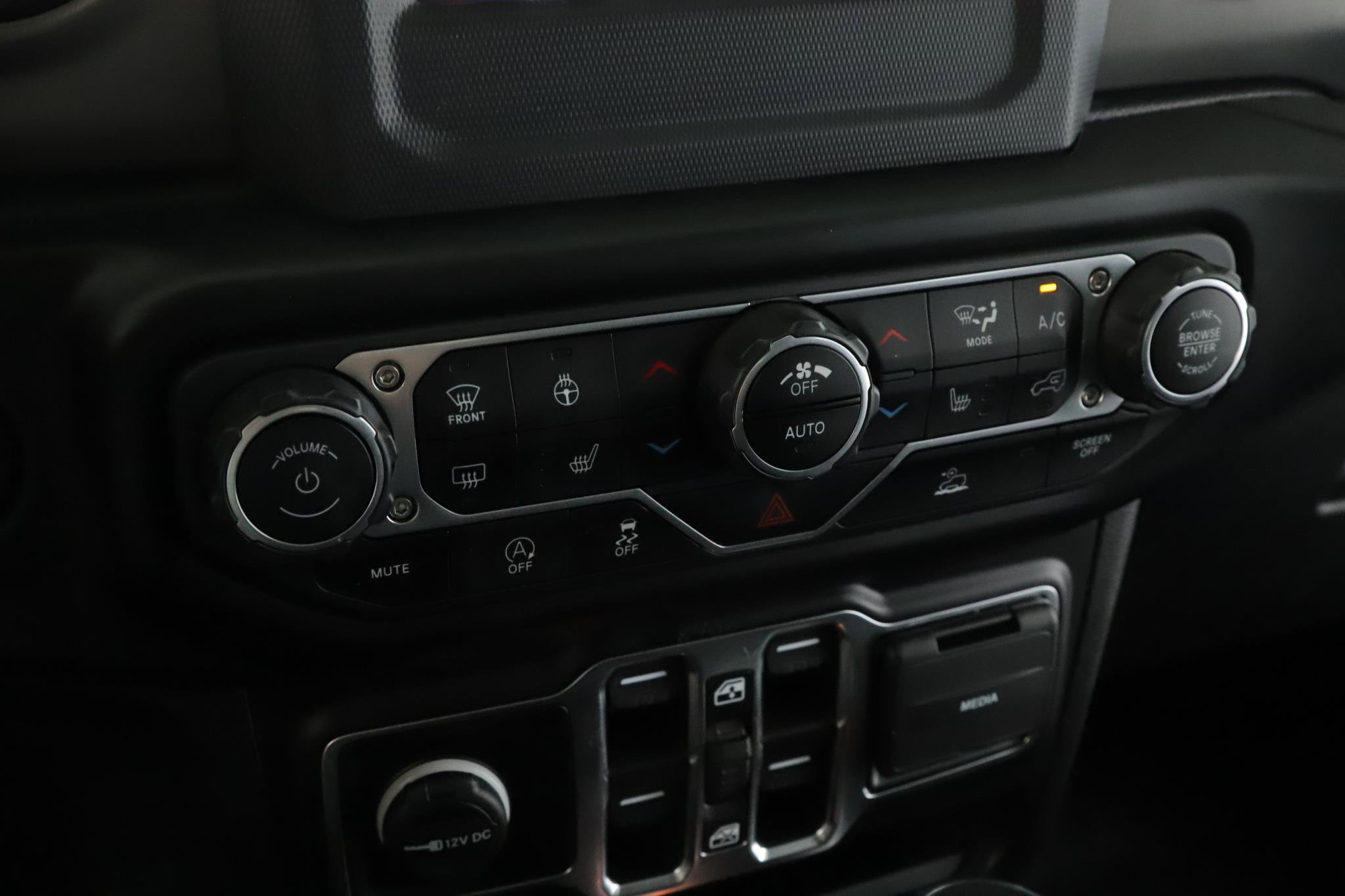 Used 2021 Jeep Wrangler Unlimited Sport AWD/4WD image 14