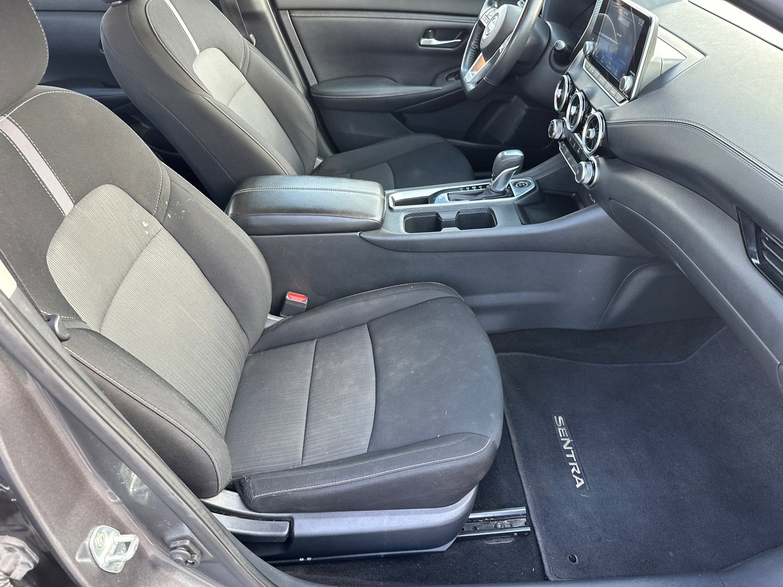 Certified 2022 Nissan Sentra SV image 13