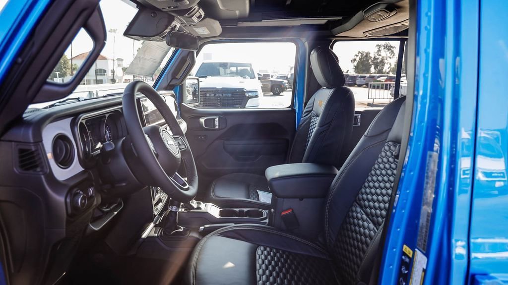 New 2025 Jeep Wrangler Sport S image 19