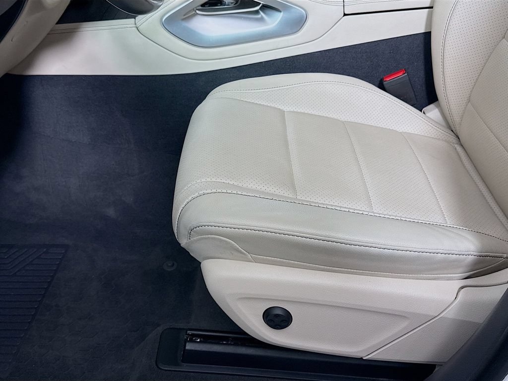 Used 2020 Mercedes-Benz GLS 450 4MATIC image 18