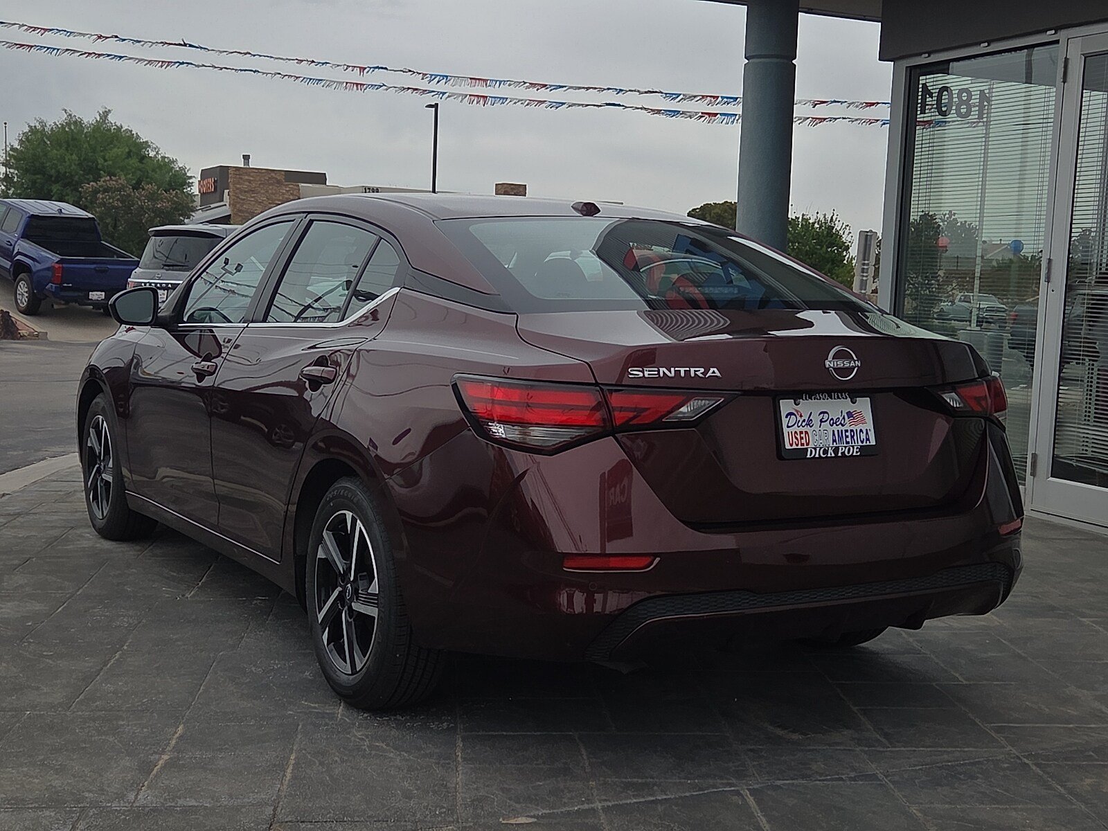 Used 2025 Nissan Sentra SV FWD image 4