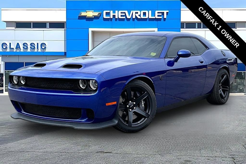Used 2022 Dodge Challenger SRT Hellcat w/ SRT Black Package RWD image 2