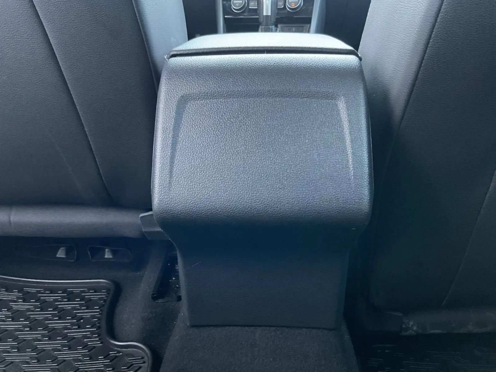 Used 2020 Volkswagen Jetta S image 33