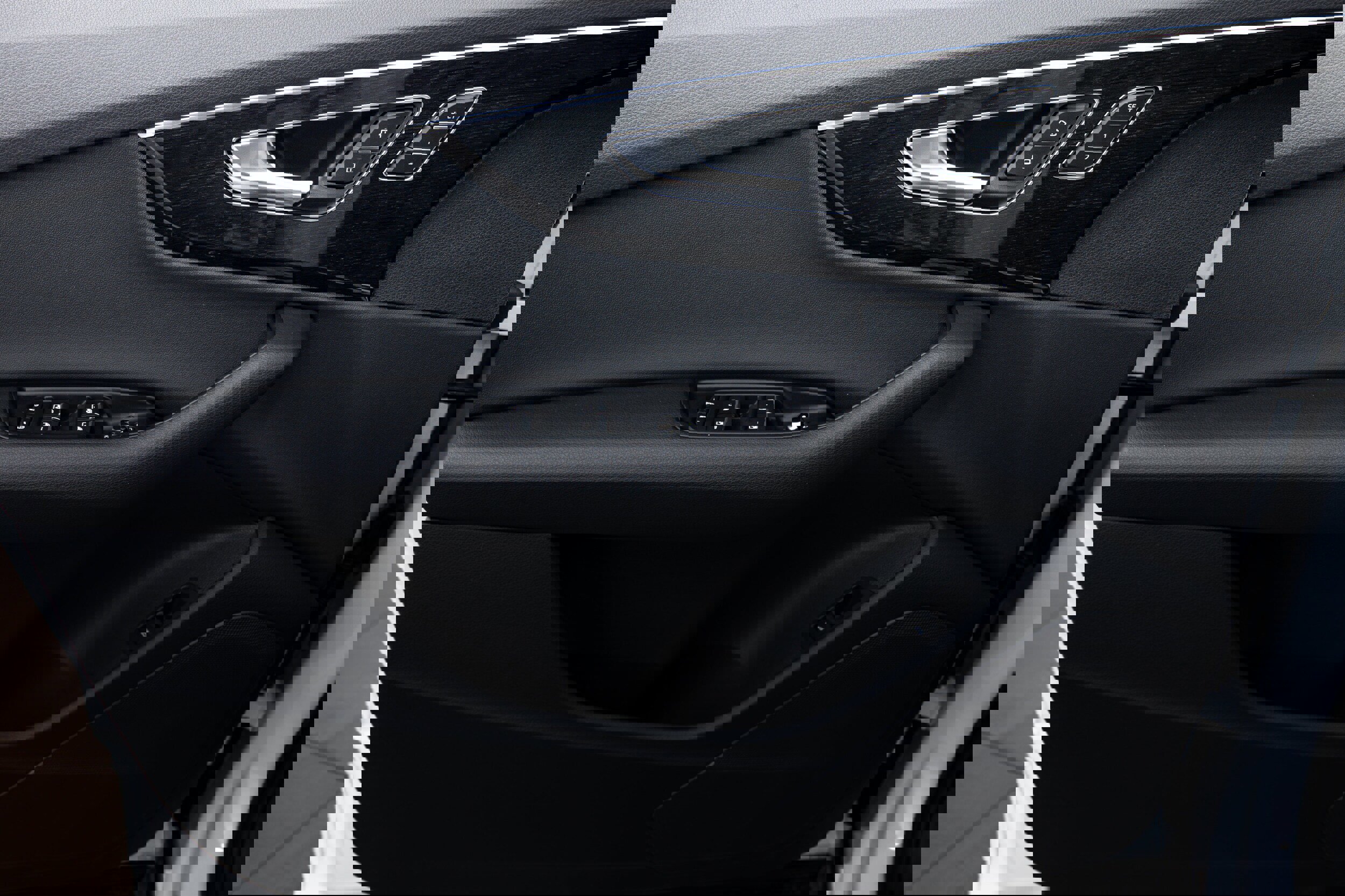 Certified 2025 Audi Q7 3.0T Premium w/ Convenience Package image 12