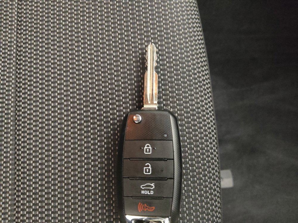 Used 2018 Kia Forte LX FWD image 32