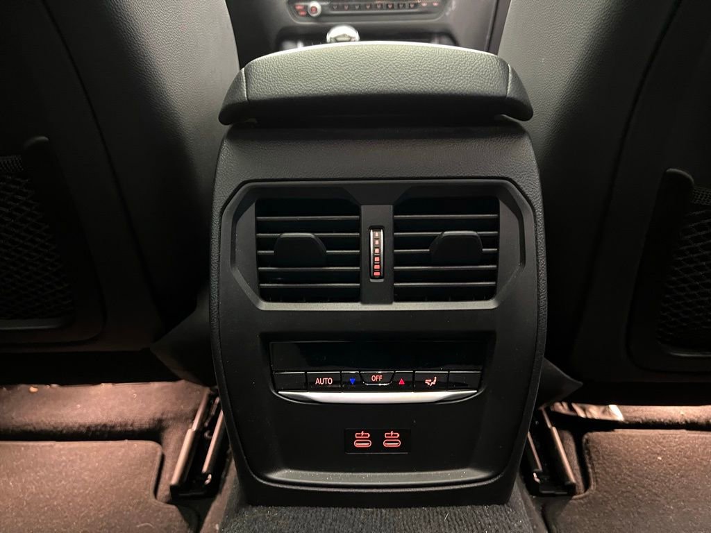 Certified 2022 BMW 430i Coupe w/ Convenience Package image 9