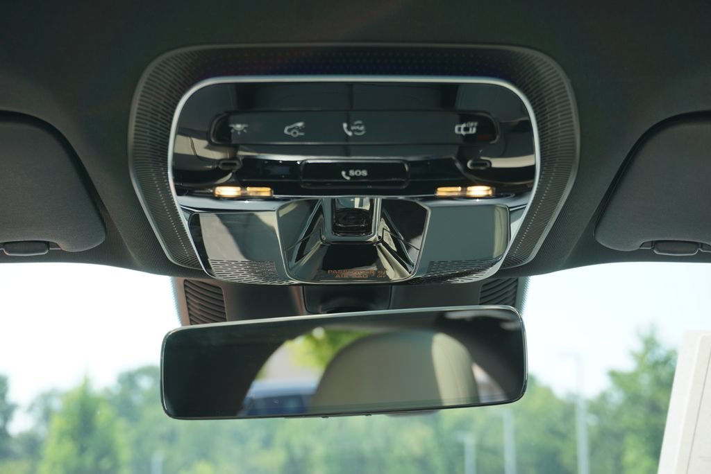 Used 2024 Mercedes-Benz C 300 Sedan image 27
