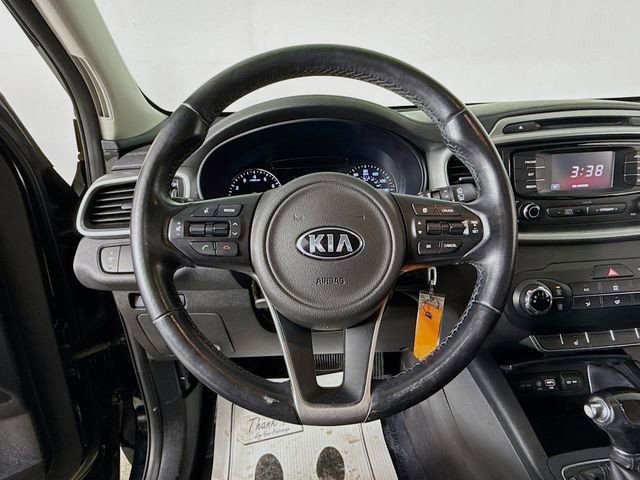 Used 2016 Kia Sorento LX w/ LX Convenience Package image 11
