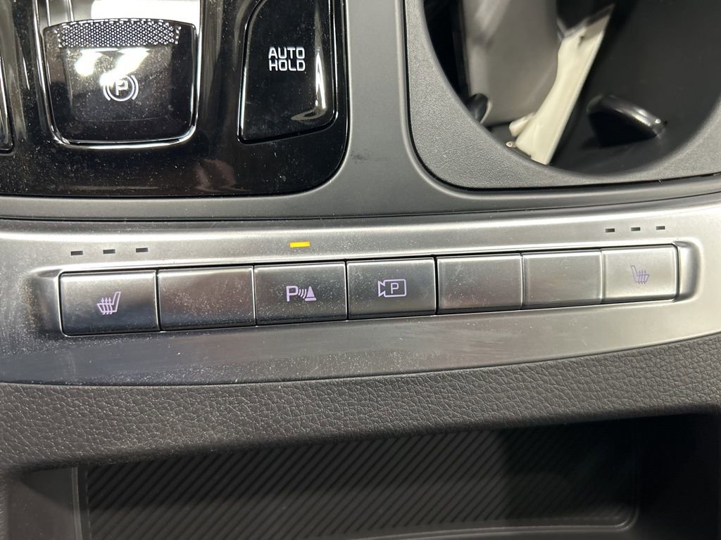 New 2026 Kia Carnival EX image 21