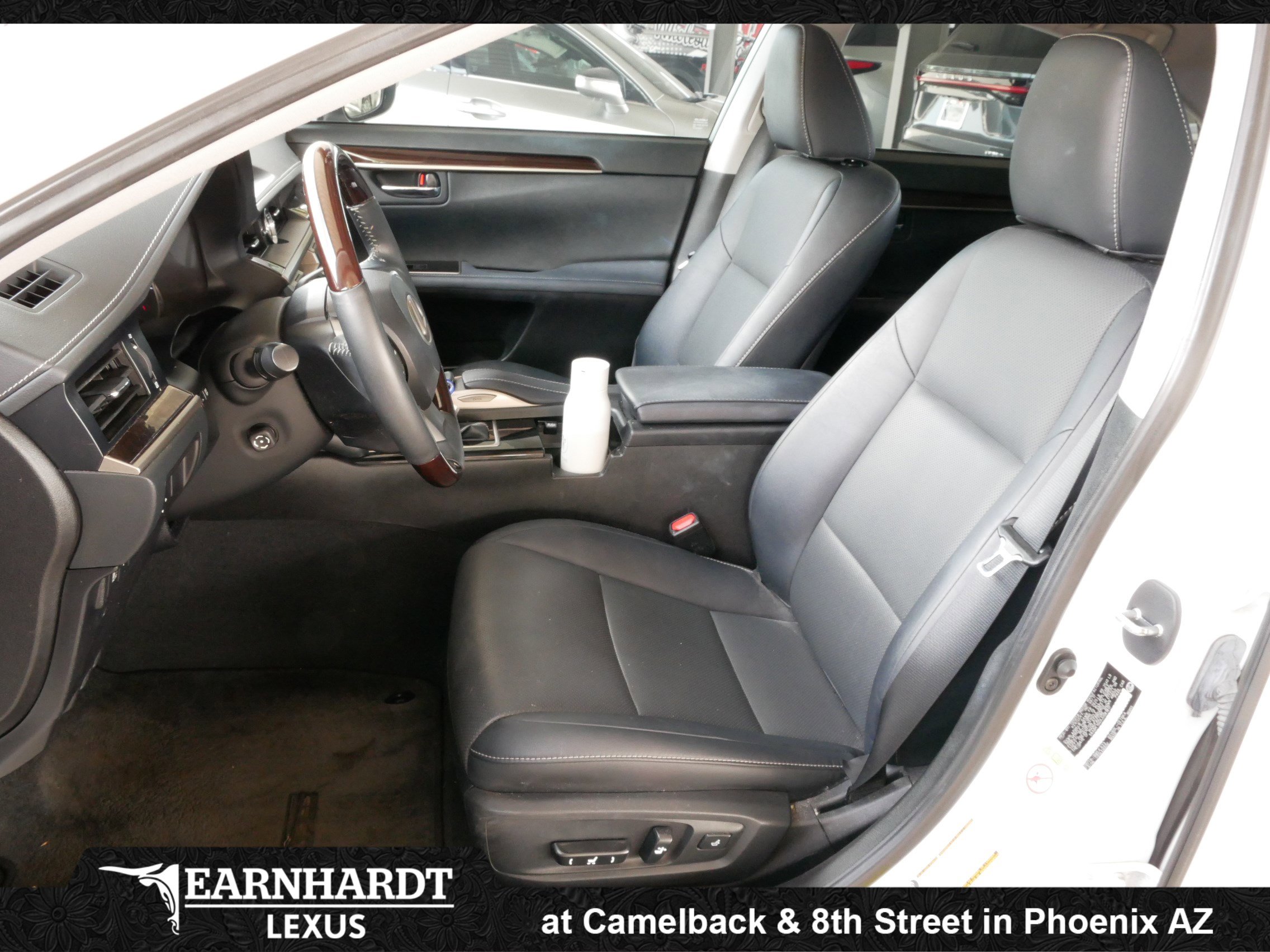 Used 2018 Lexus ES 350 w/ Navigation System Package image 2