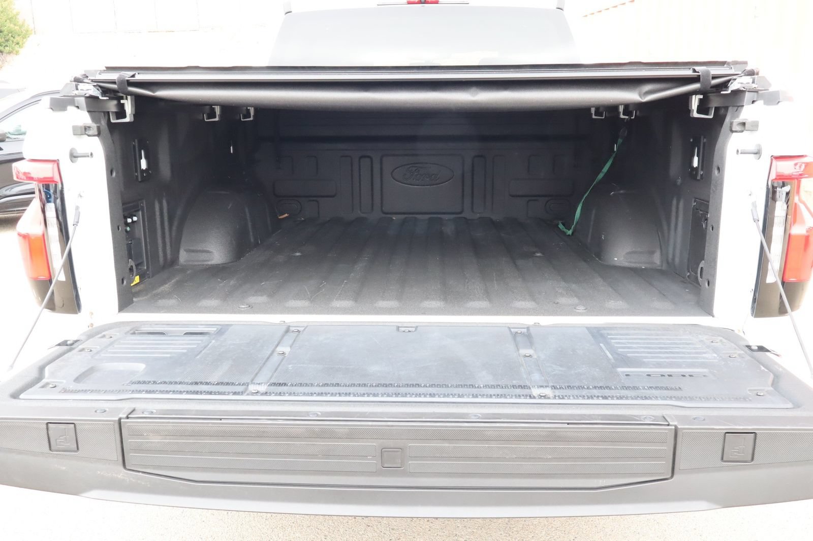 Used 2024 Ford F150 Lightning Flash AWD/4WD image 39