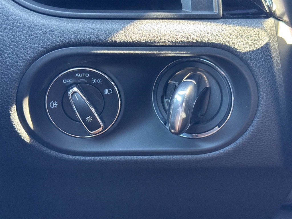 Used 2024 Porsche Macan S image 23