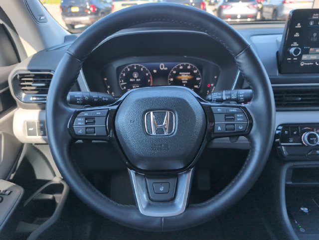 Certified 2025 Honda Pilot Elite image 22