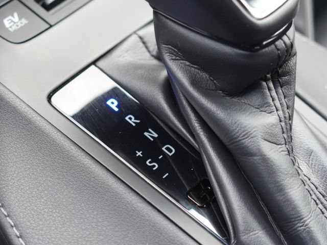 Used 2023 Toyota Venza Nightshade AWD/4WD image 33