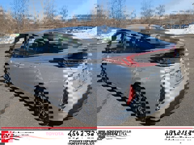 Used 2017 Toyota Prius Prime Premium image 5