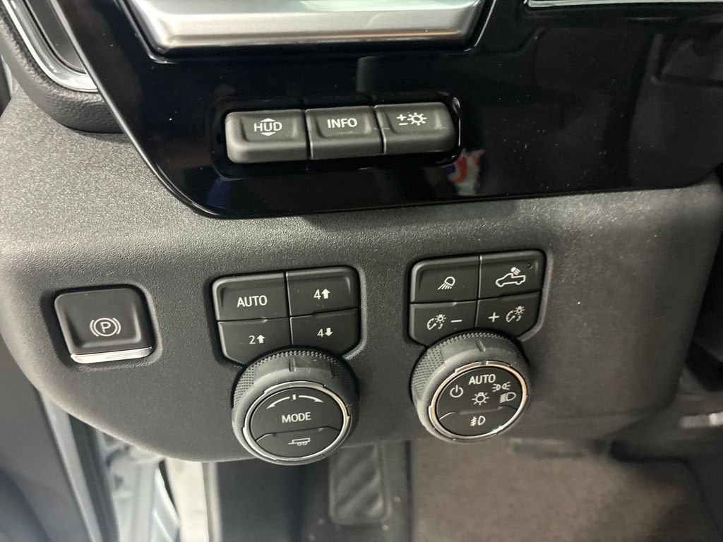 New 2026 Chevrolet Silverado 2500 High Country w/ High Country Premium Package AWD/4WD image 28