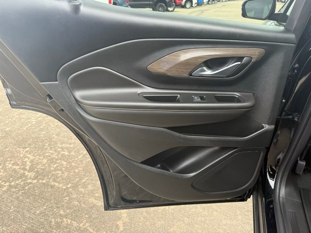 Used 2022 GMC Terrain Denali w/ Black Diamond Edition image 28