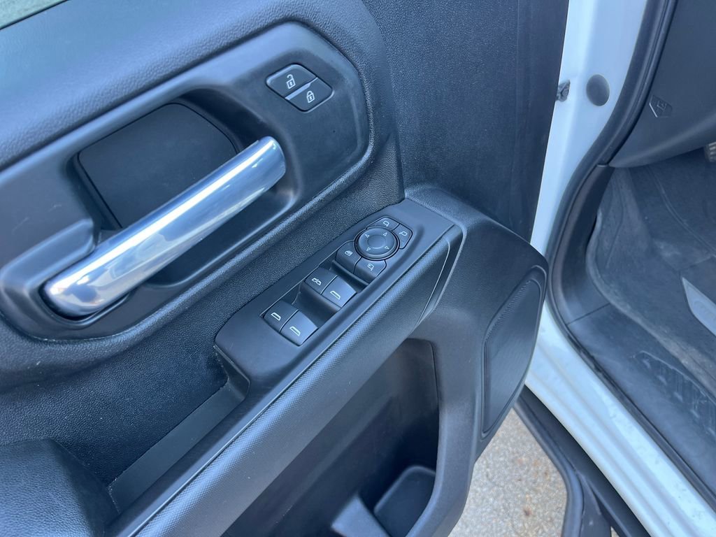 Used 2021 Chevrolet Silverado 2500 Custom w/ Custom Value Package image 13