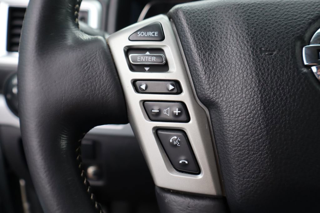 Used 2018 Nissan Titan PRO-4X image 15