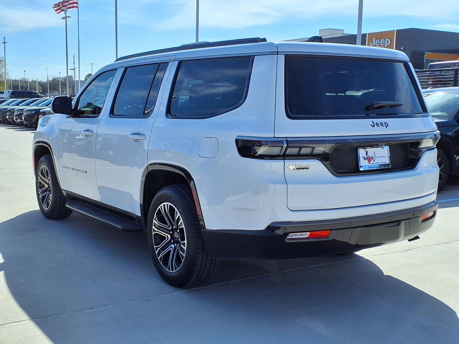 New 2026 Jeep Grand Wagoneer 2WD w/ 8-Passenger Seating Package image 2