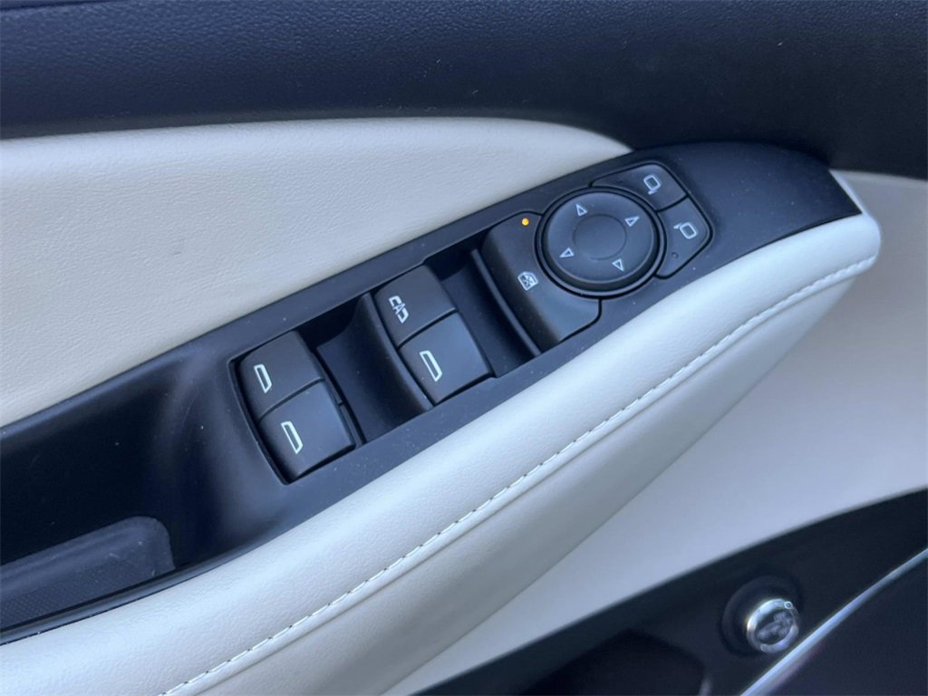 Certified 2024 Buick Enclave Essence image 14