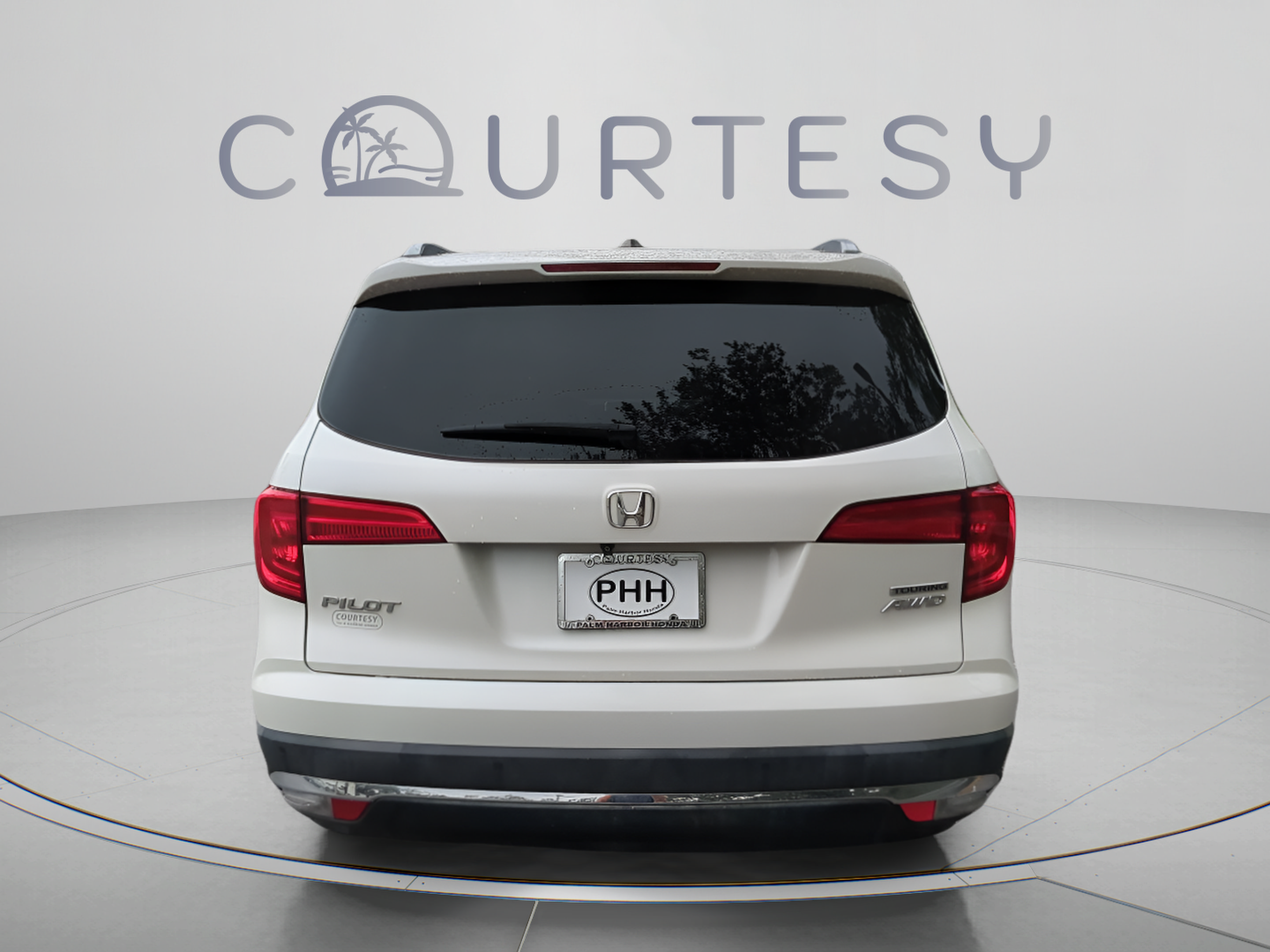 Used 2017 Honda Pilot Touring image 6