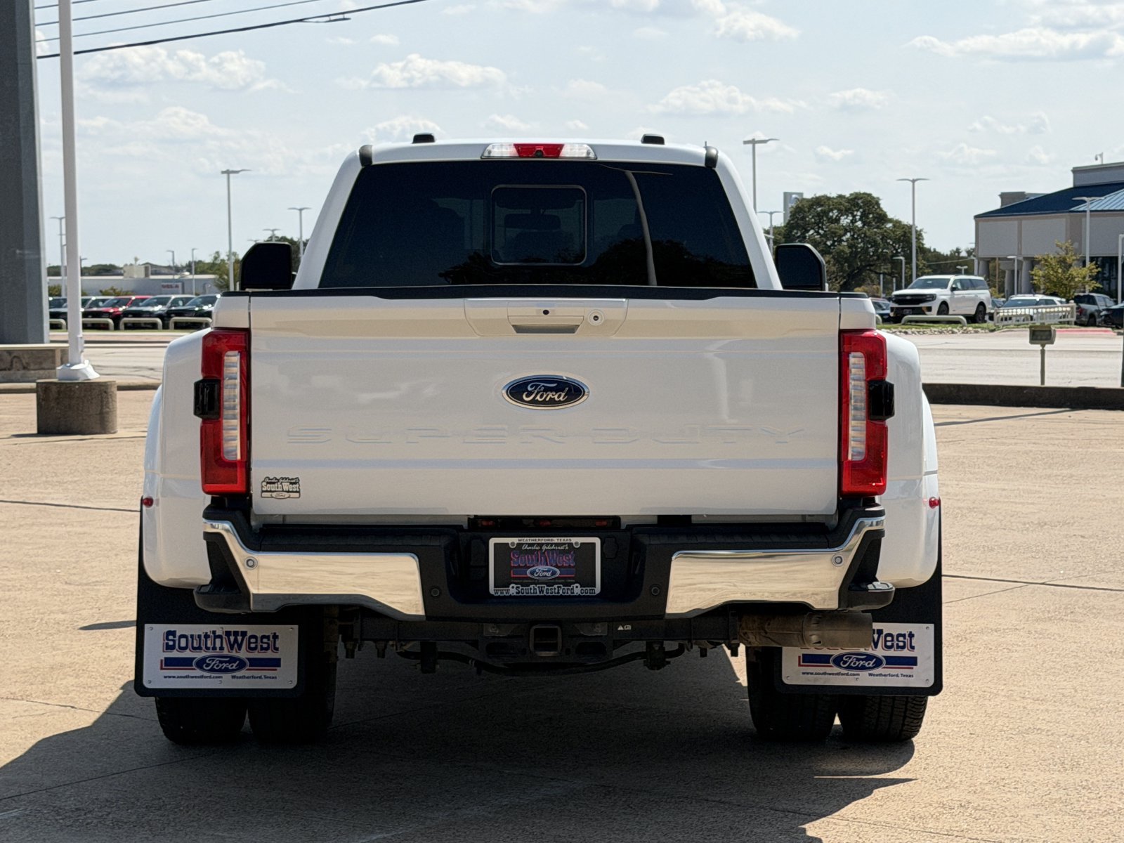 Used 2025 Ford F350 Lariat w/ Lariat Ultimate Package AWD/4WD image 5
