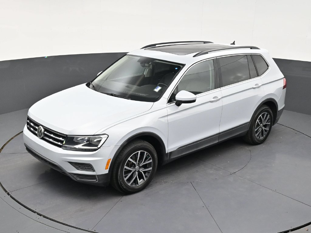Used 2019 Volkswagen Tiguan SE w/ Panoramic Sunroof Package FWD image 11