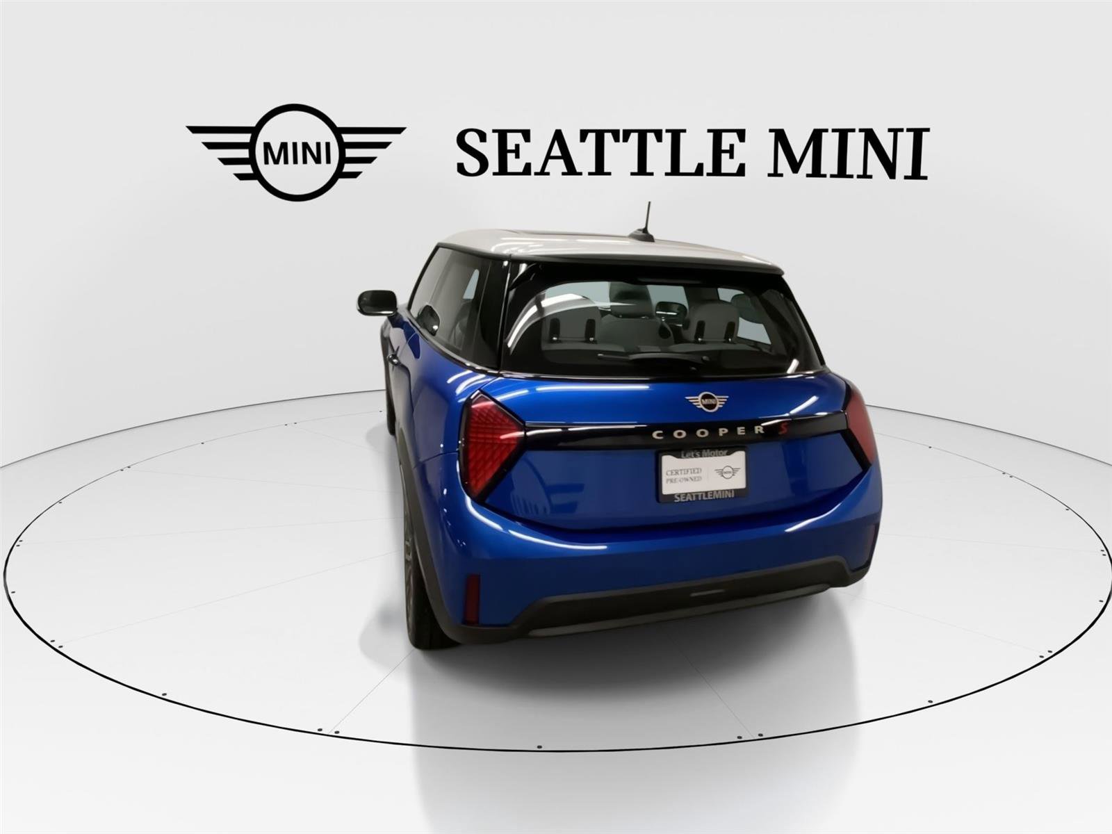 Certified 2025 MINI Cooper S image 9