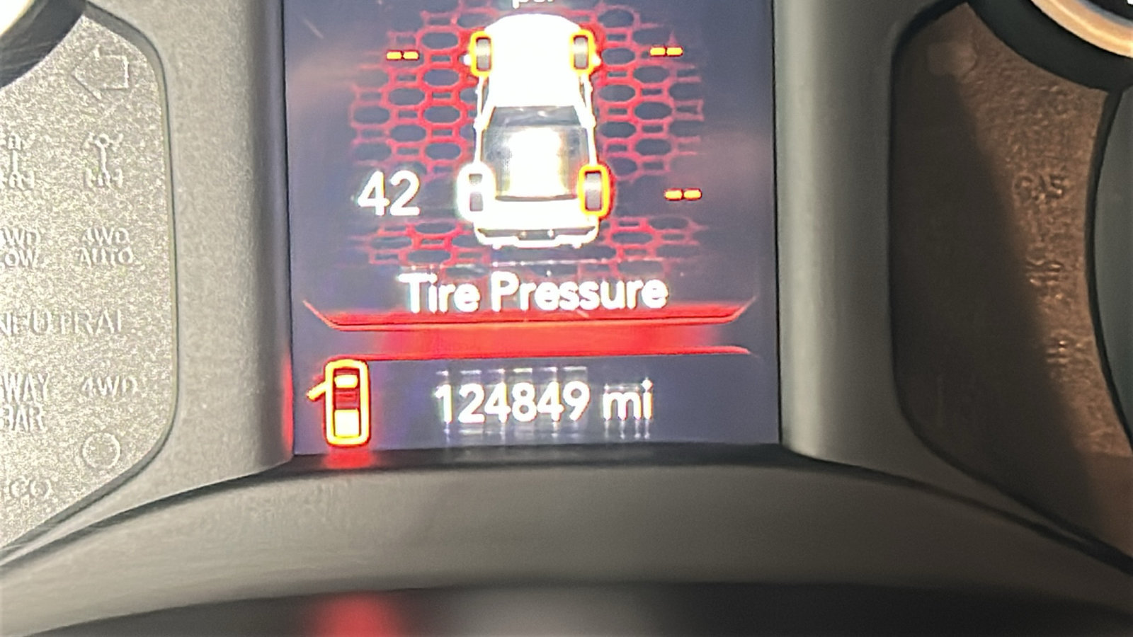 Used 2019 RAM 1500 Big Horn RWD image 23