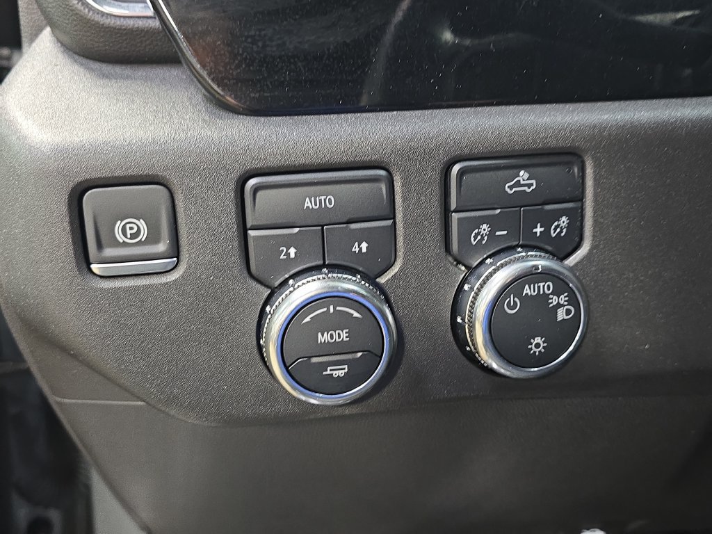 Used 2024 GMC Sierra 1500 SLE AWD/4WD image 26