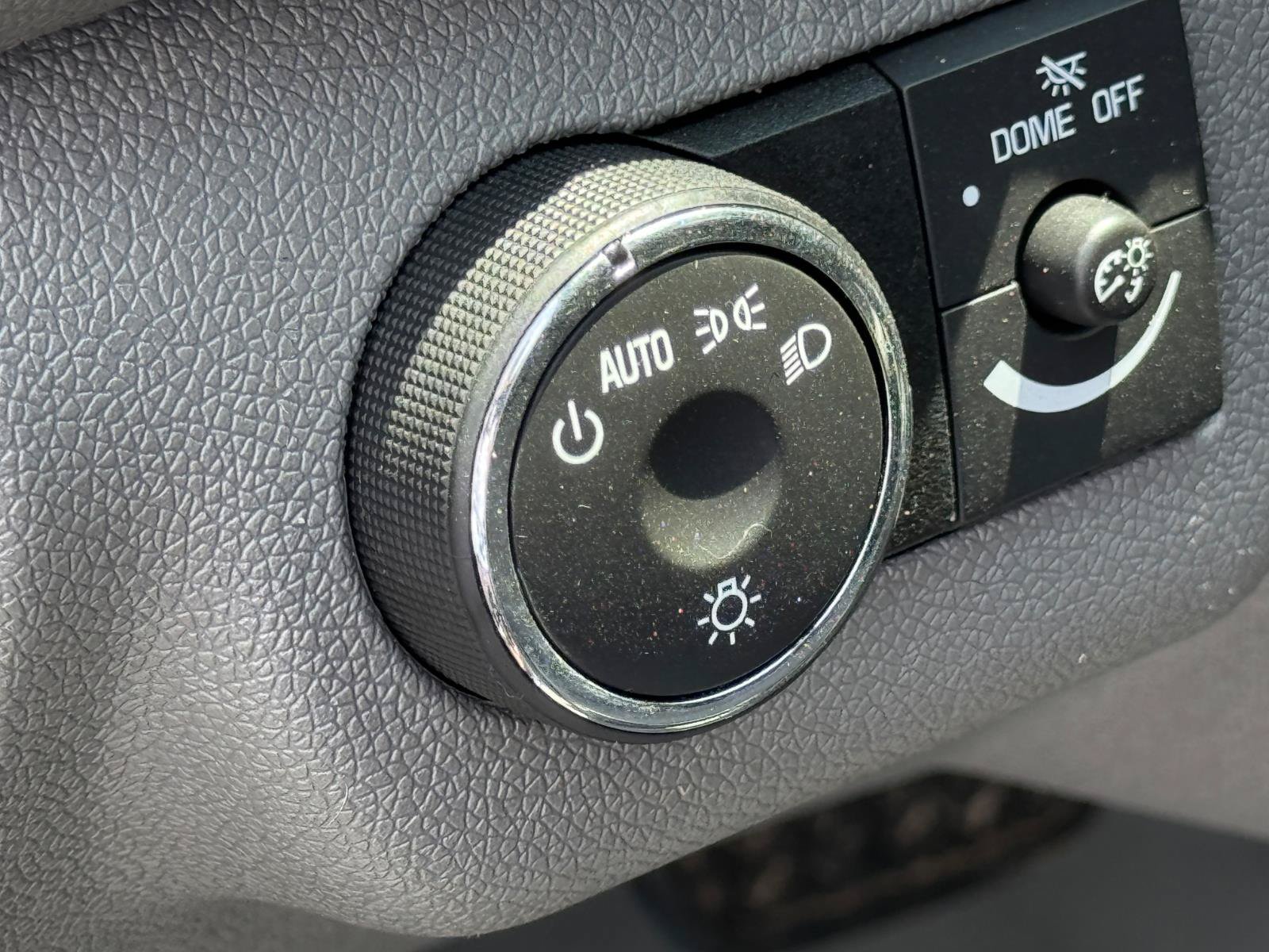 Used 2015 Chevrolet Traverse LS FWD image 14