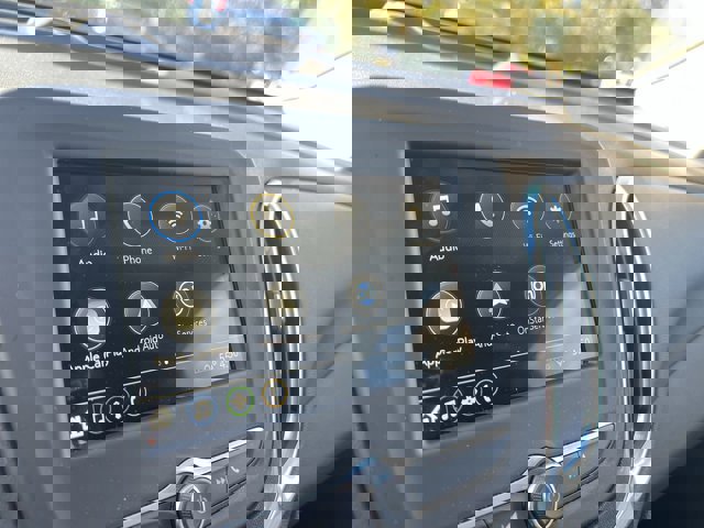 Used 2019 Chevrolet Equinox LT image 14