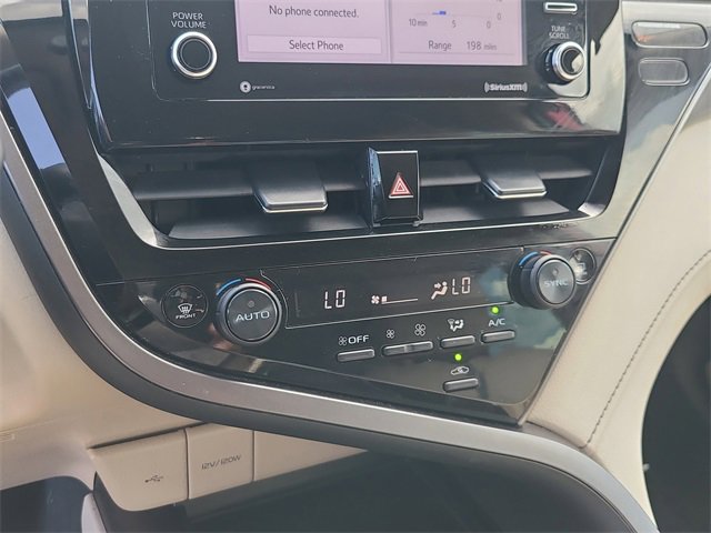 Used 2022 Toyota Camry LE image 31