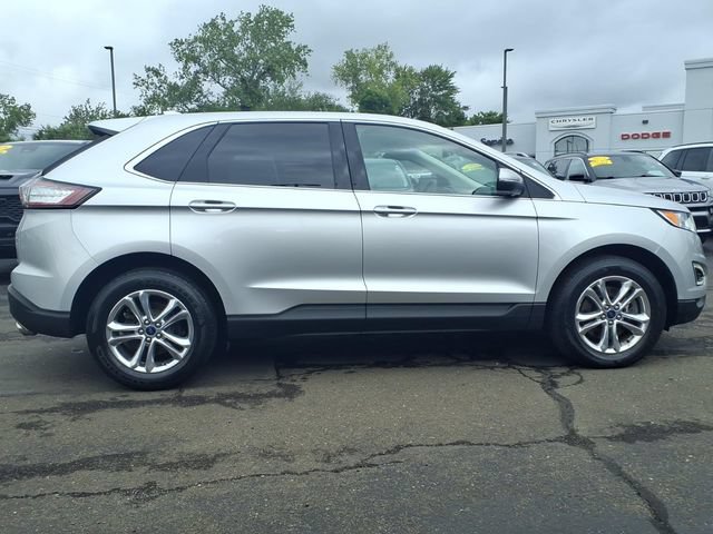 Used 2016 Ford Edge SEL w/ Equipment Group 201A AWD/4WD image 9