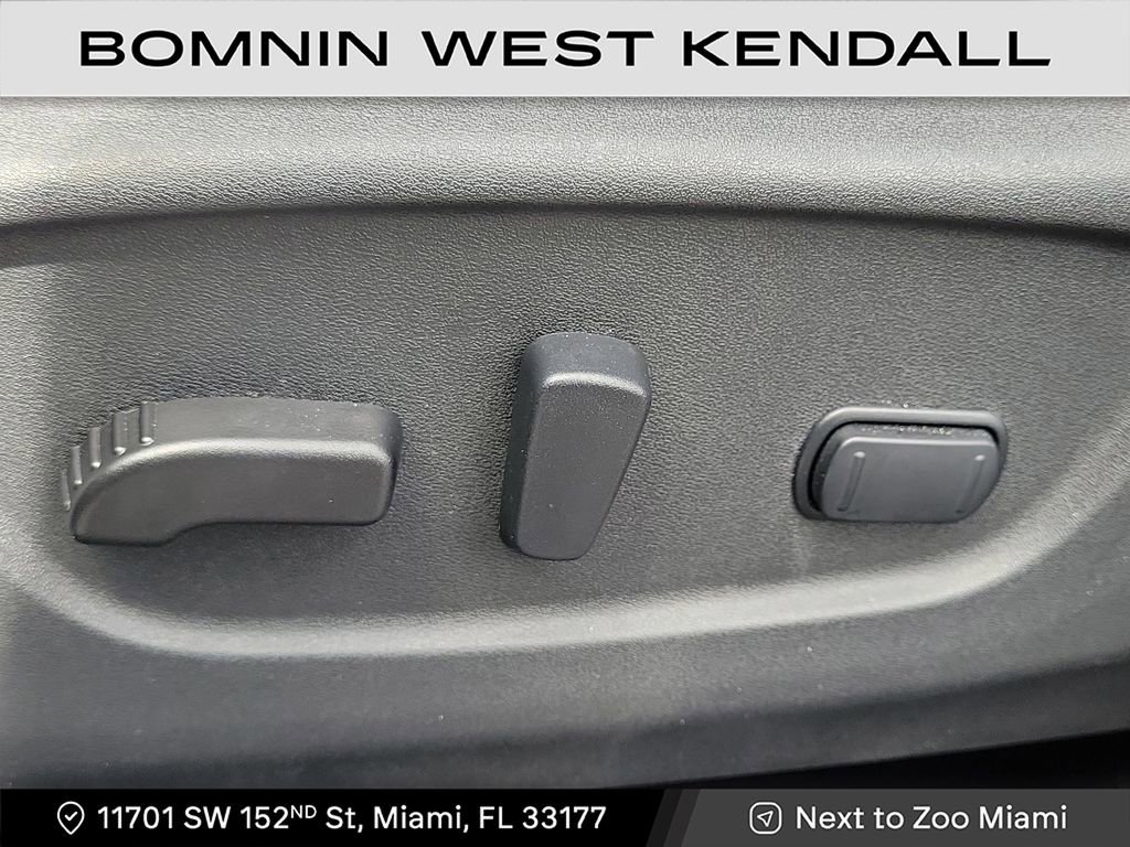 Used 2022 Nissan Rogue Sport SV image 12