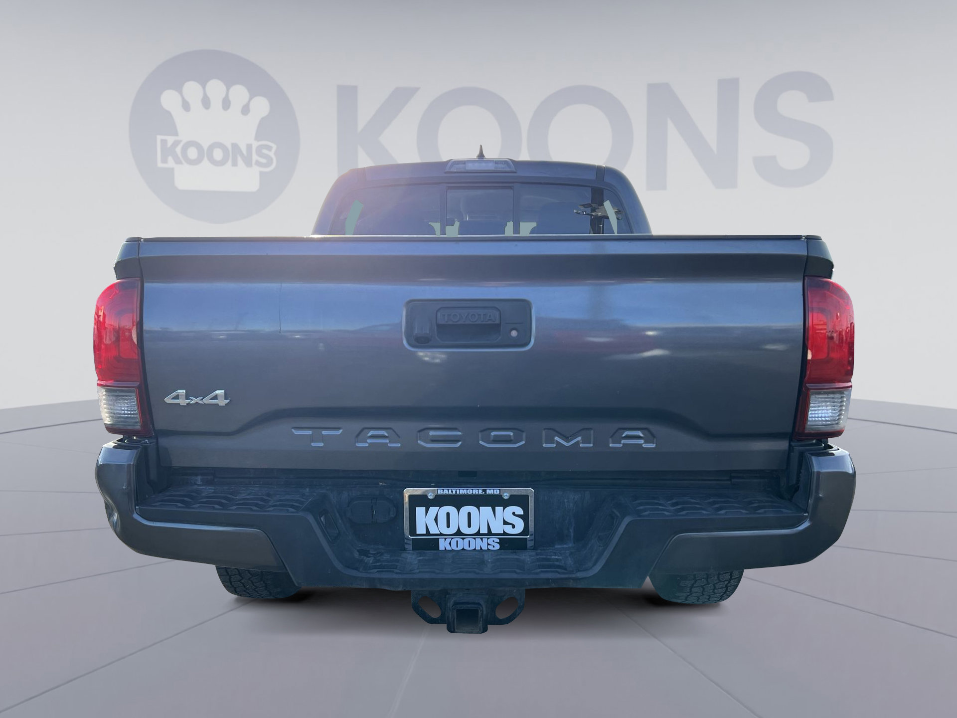 Used 2020 Toyota Tacoma SR image 5