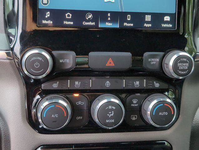 Used 2024 RAM 1500 Laramie image 16