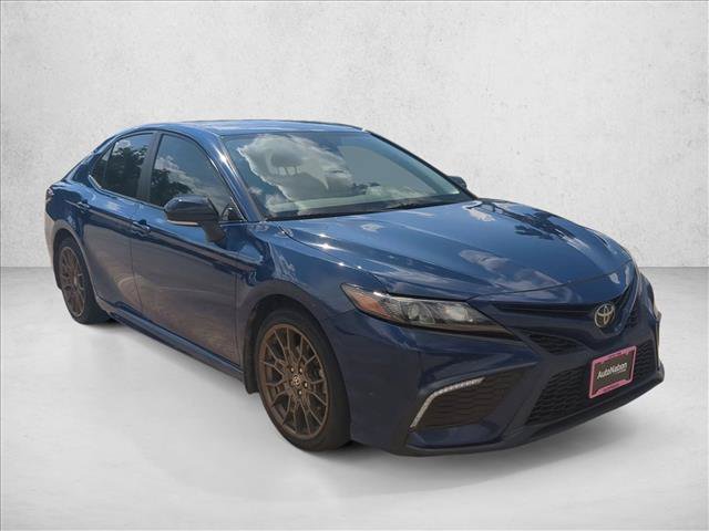 Used 2023 Toyota Camry SE FWD image 3