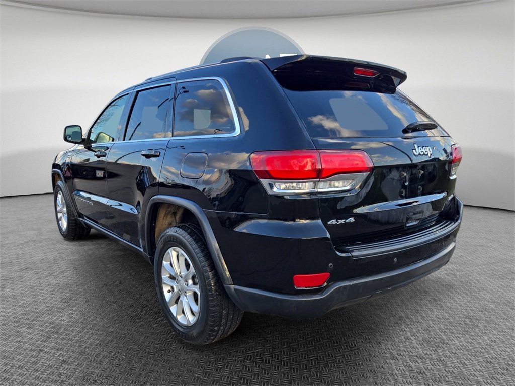Used 2021 Jeep Grand Cherokee Laredo image 6