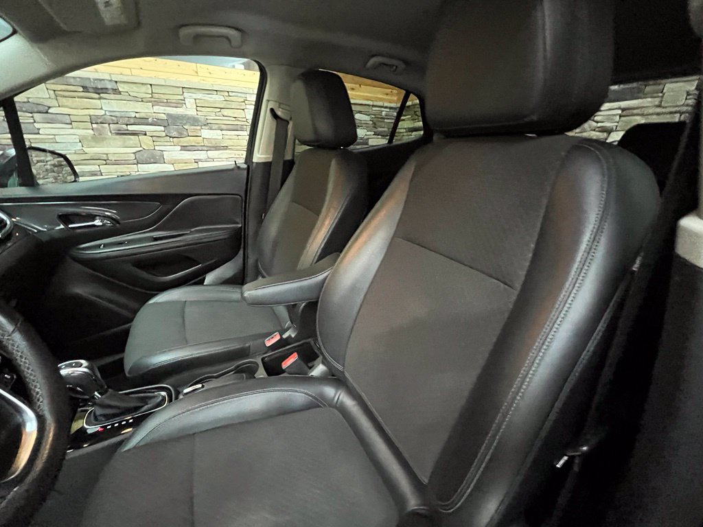 Used 2019 Buick Encore Preferred AWD/4WD image 21